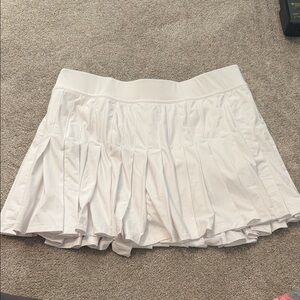 Vineyard Vines White Pleated Mini Skirt